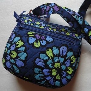 Vera Bradley Indigo crossbody quilted bag .
